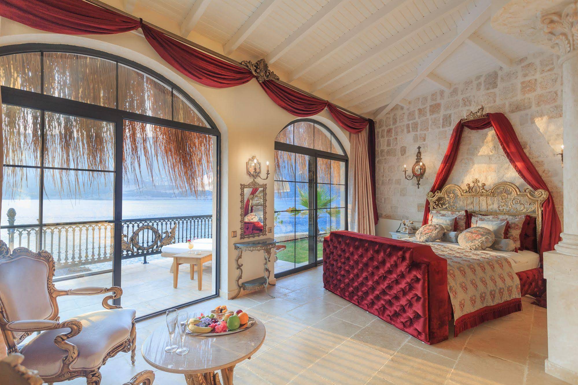 Lukka Exclusive Hotel