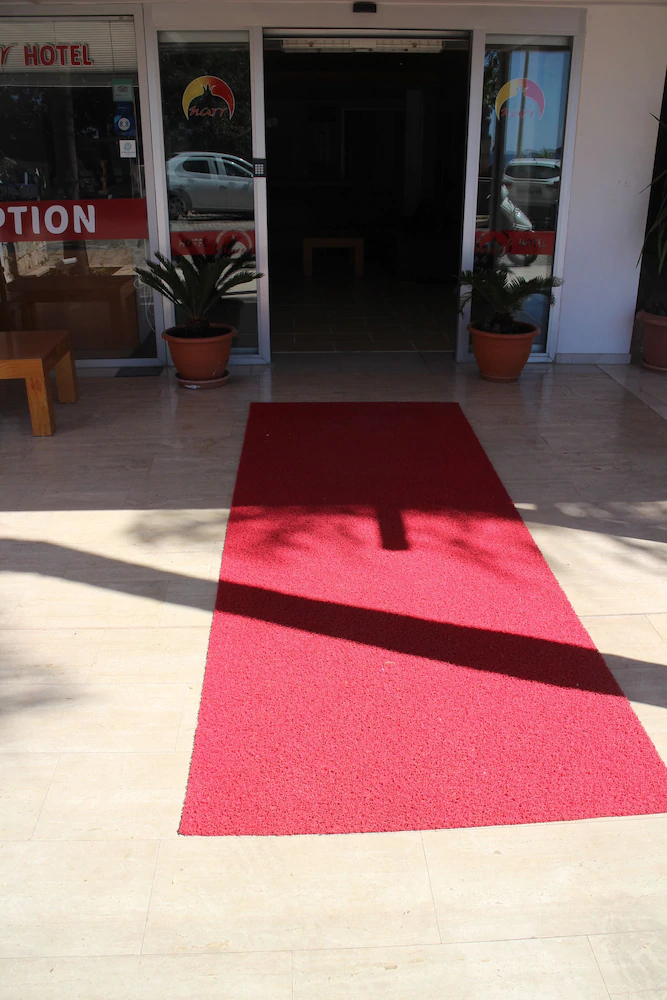 Narr Hotel