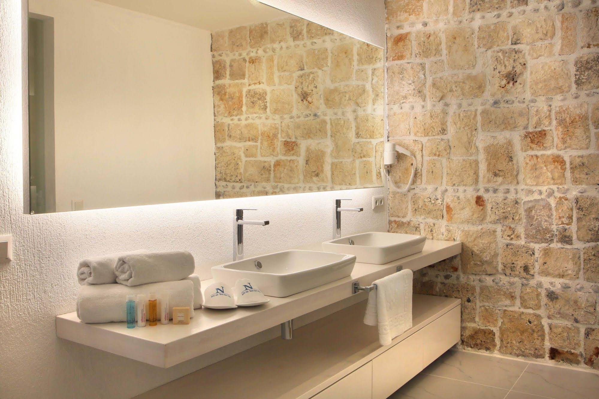 Nur Beach Hotel