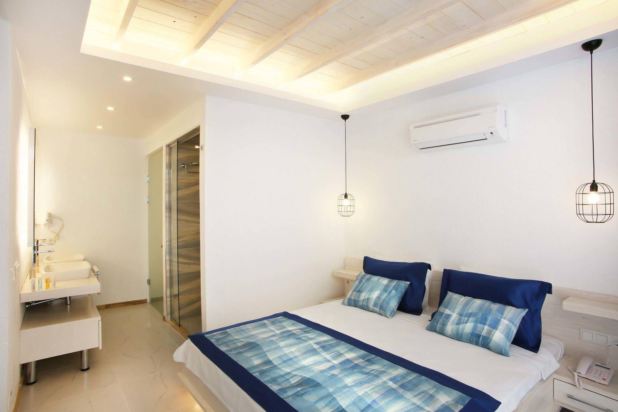Nur Beach Hotel