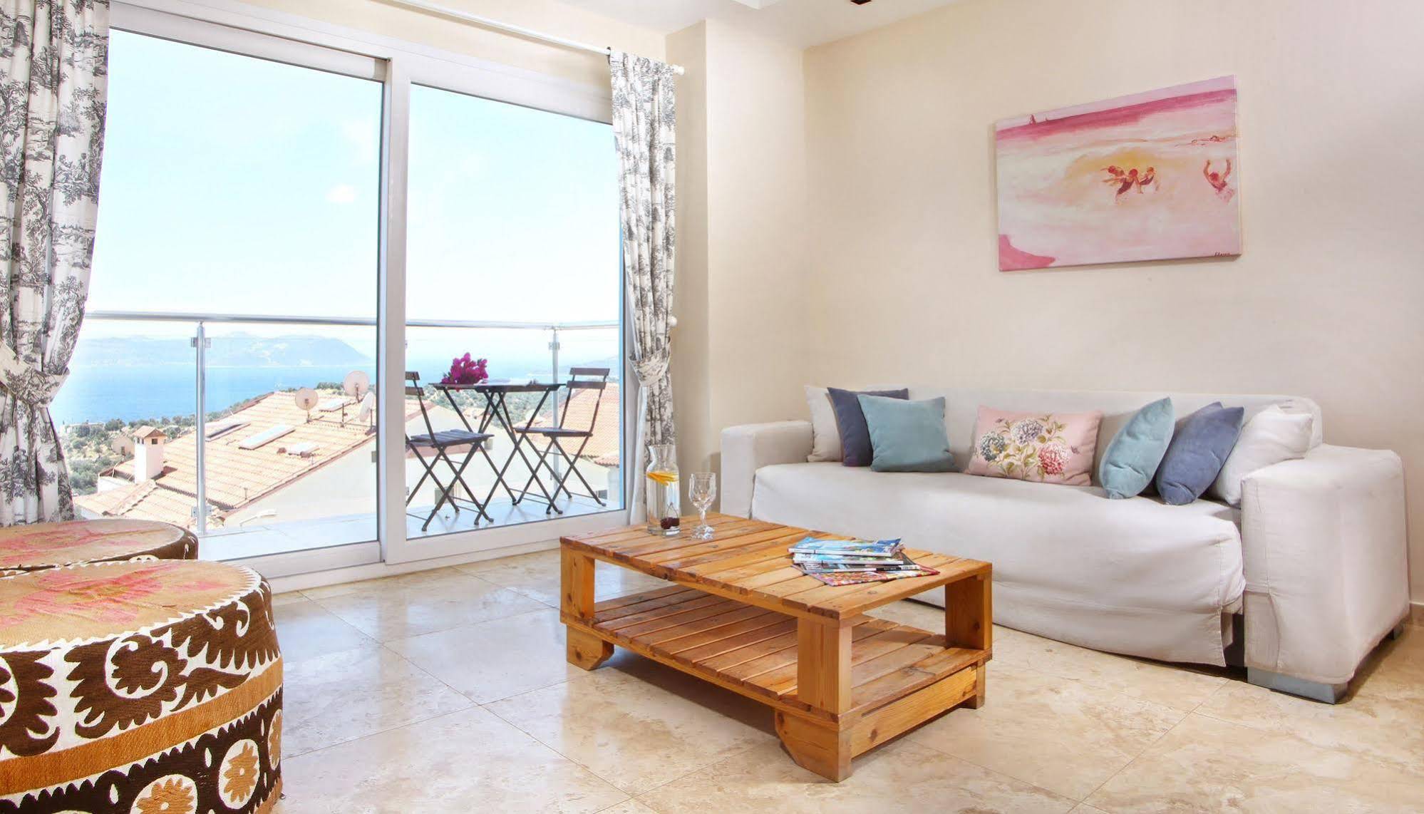 Saylam Suites