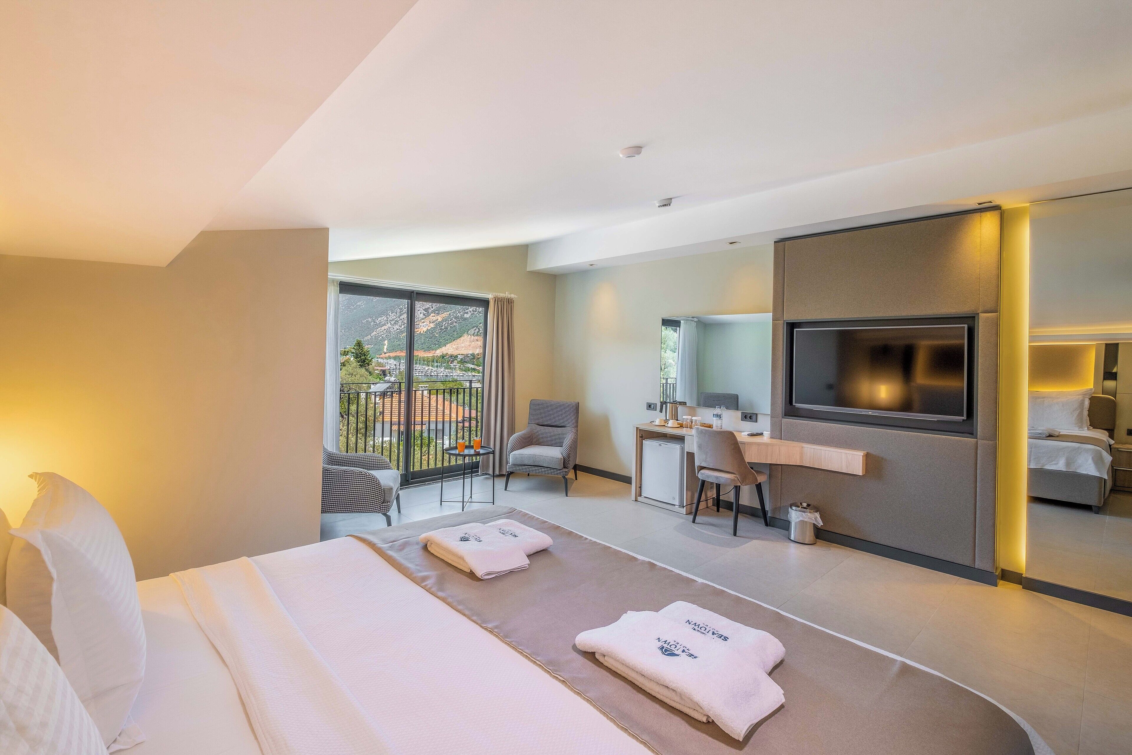 Seatown Hotel