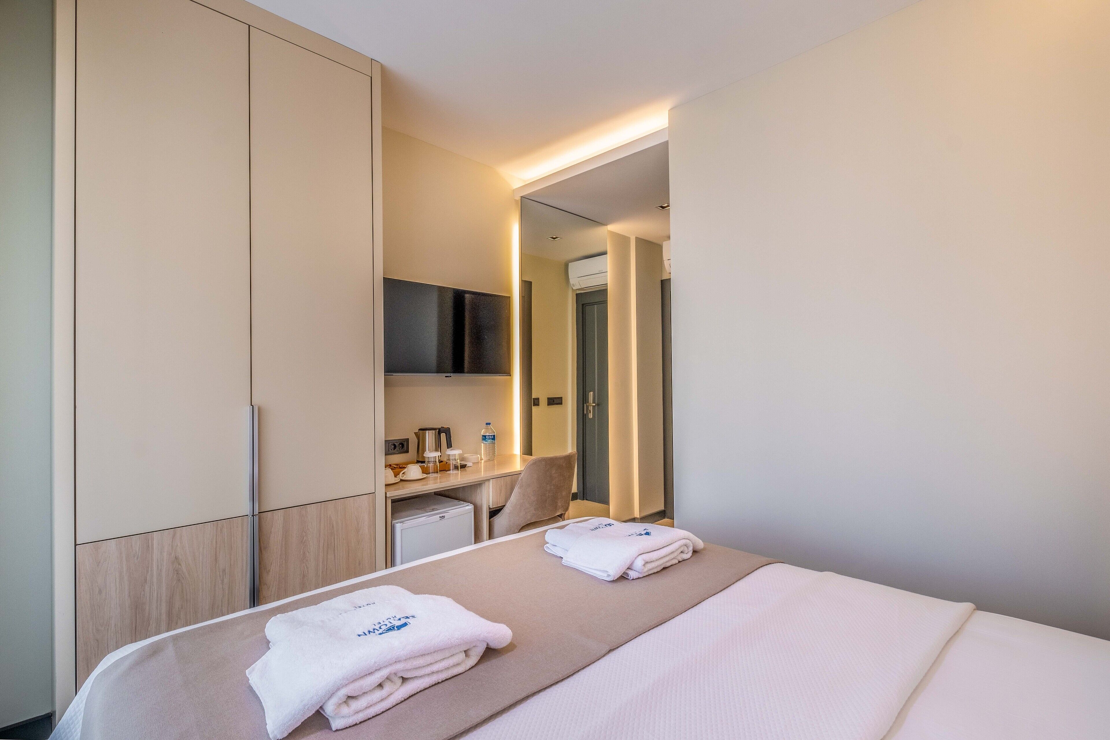 Seatown Hotel