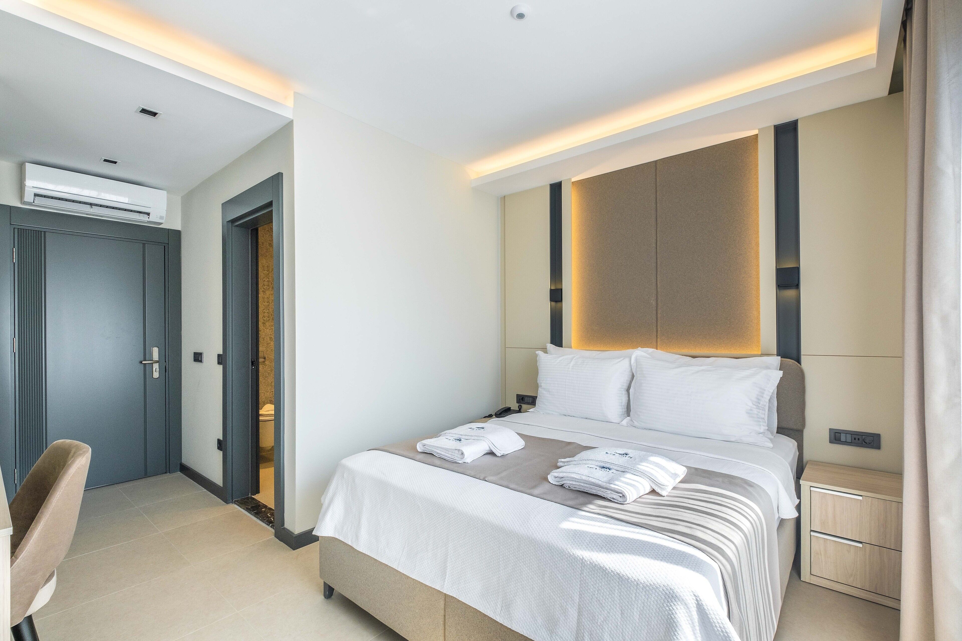 Seatown Hotel