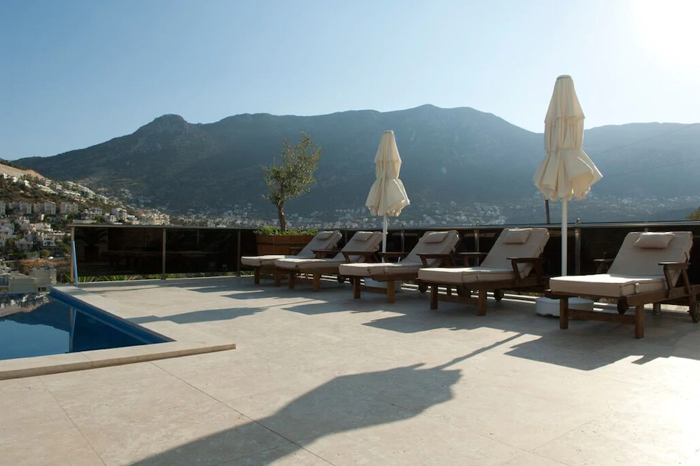 Villa Moonshine