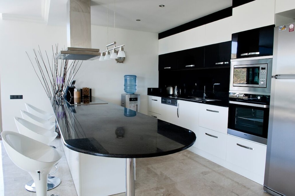 Villa Moonshine