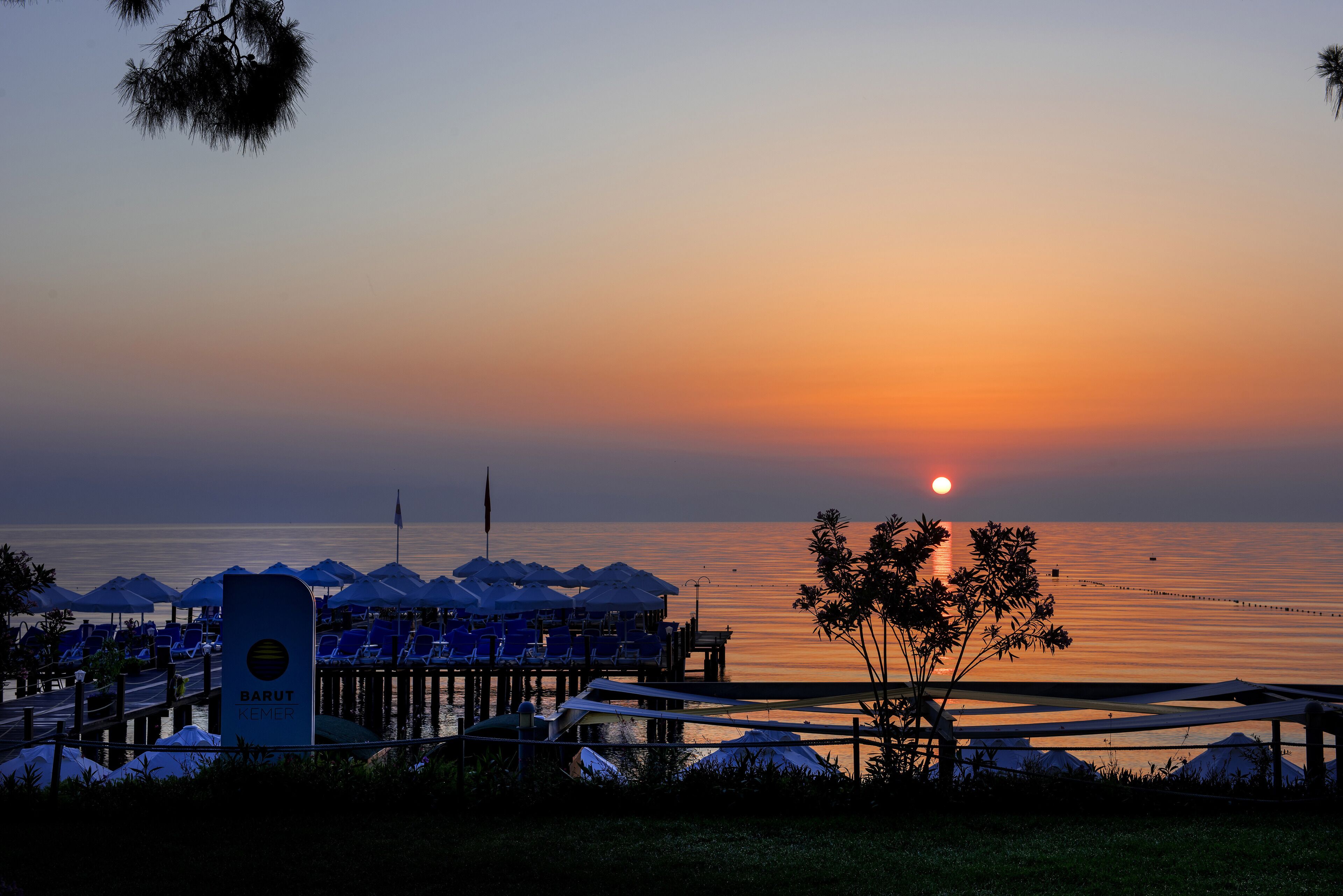 Akra Kemer