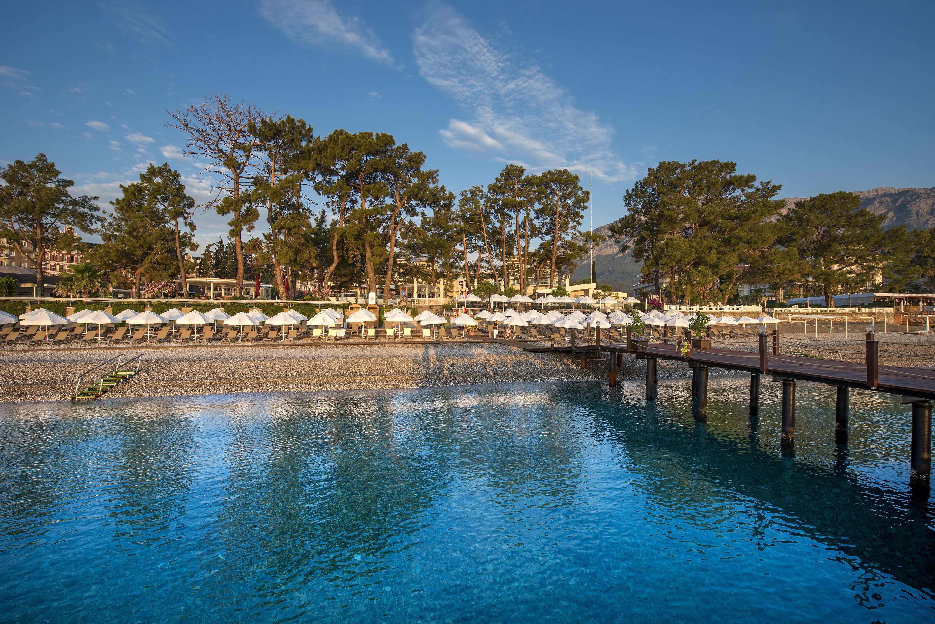 Akra Kemer
