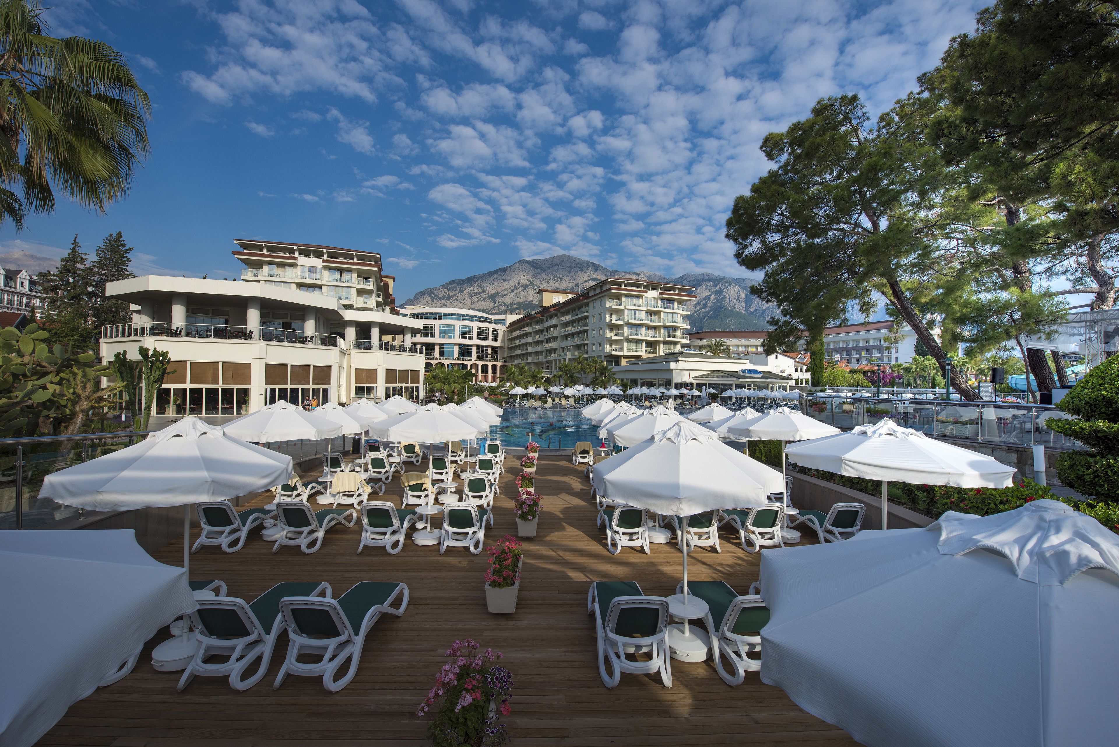 Akra Kemer
