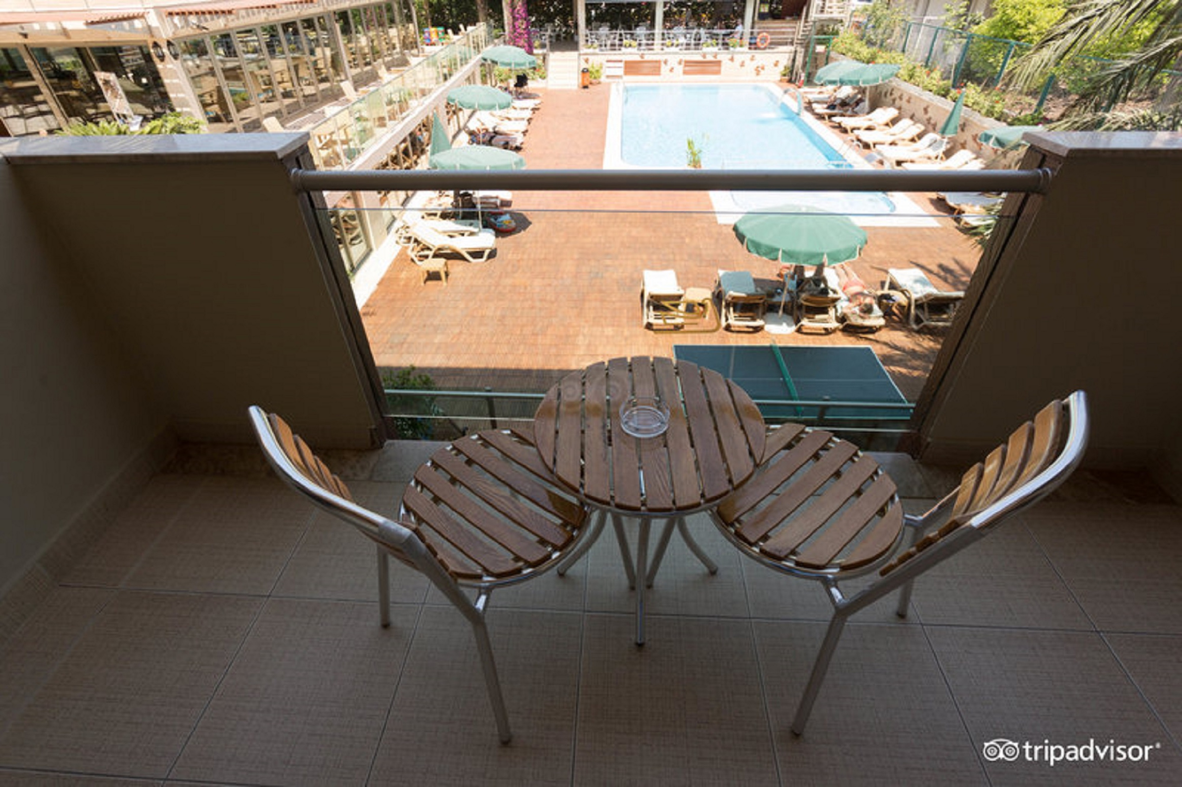 Ambassador Plaza Hotel