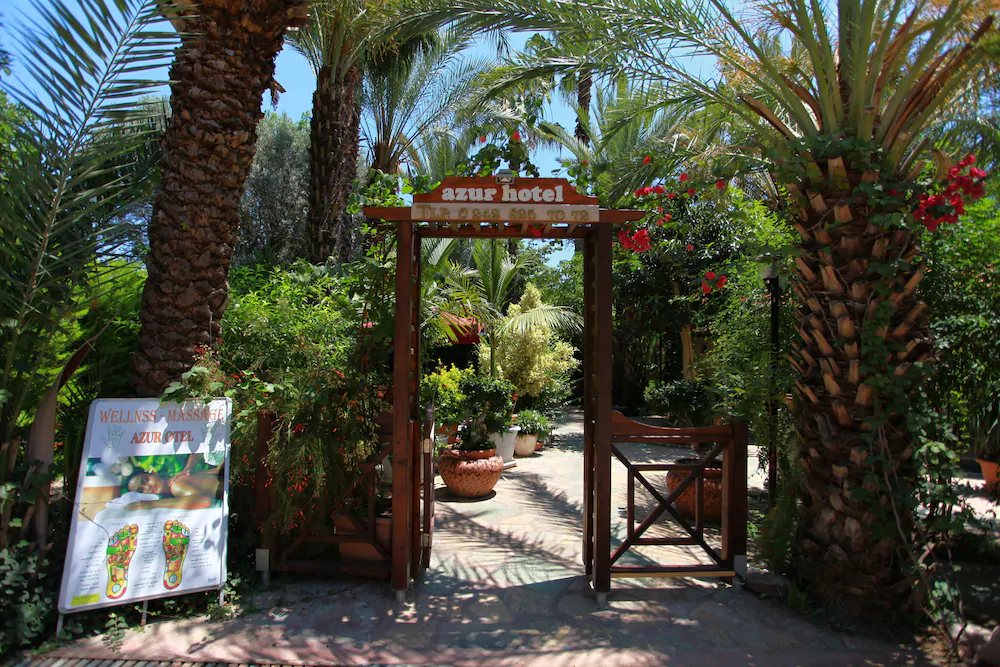 Azur Hotel