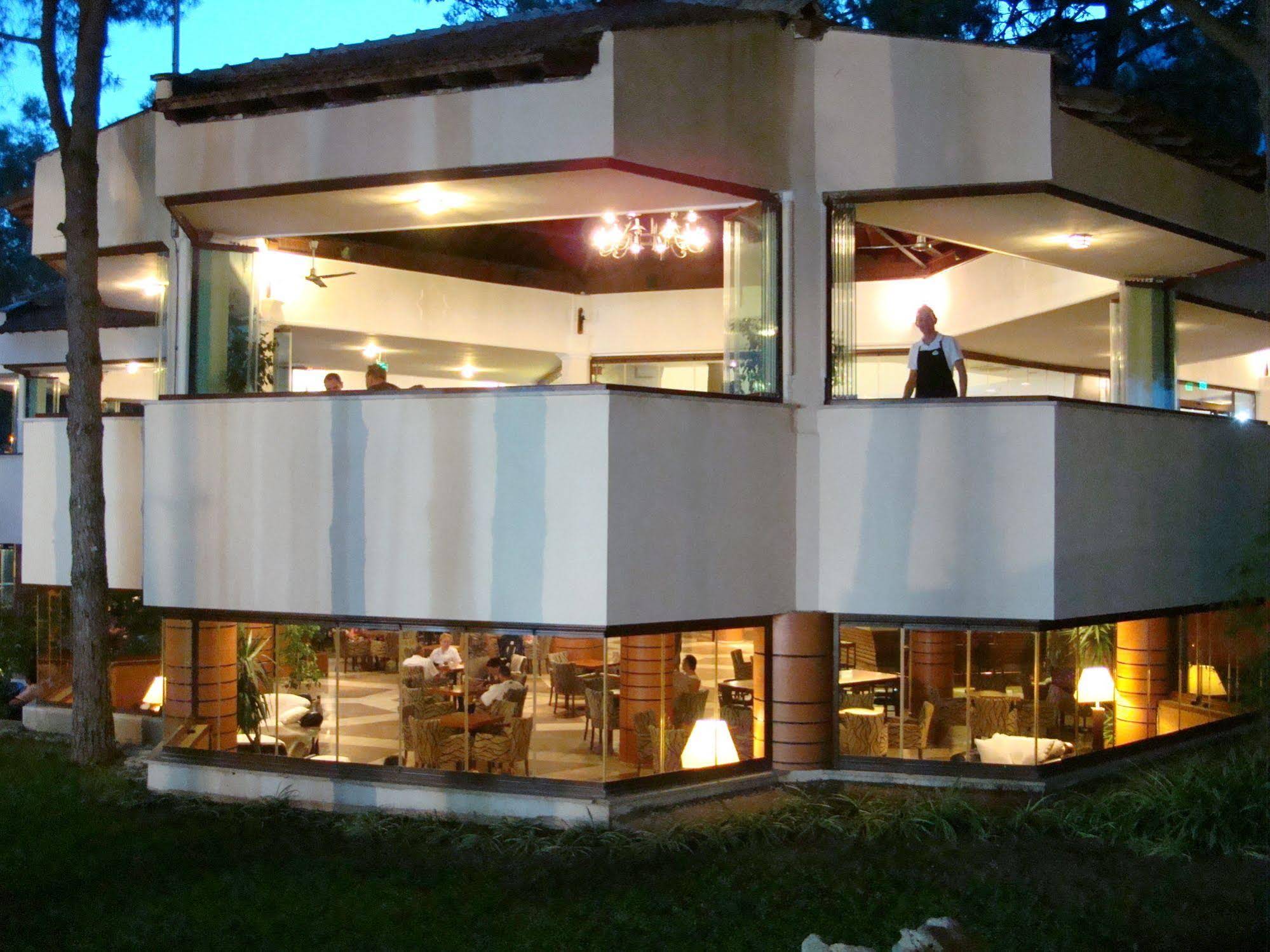 Champion Holiday Village