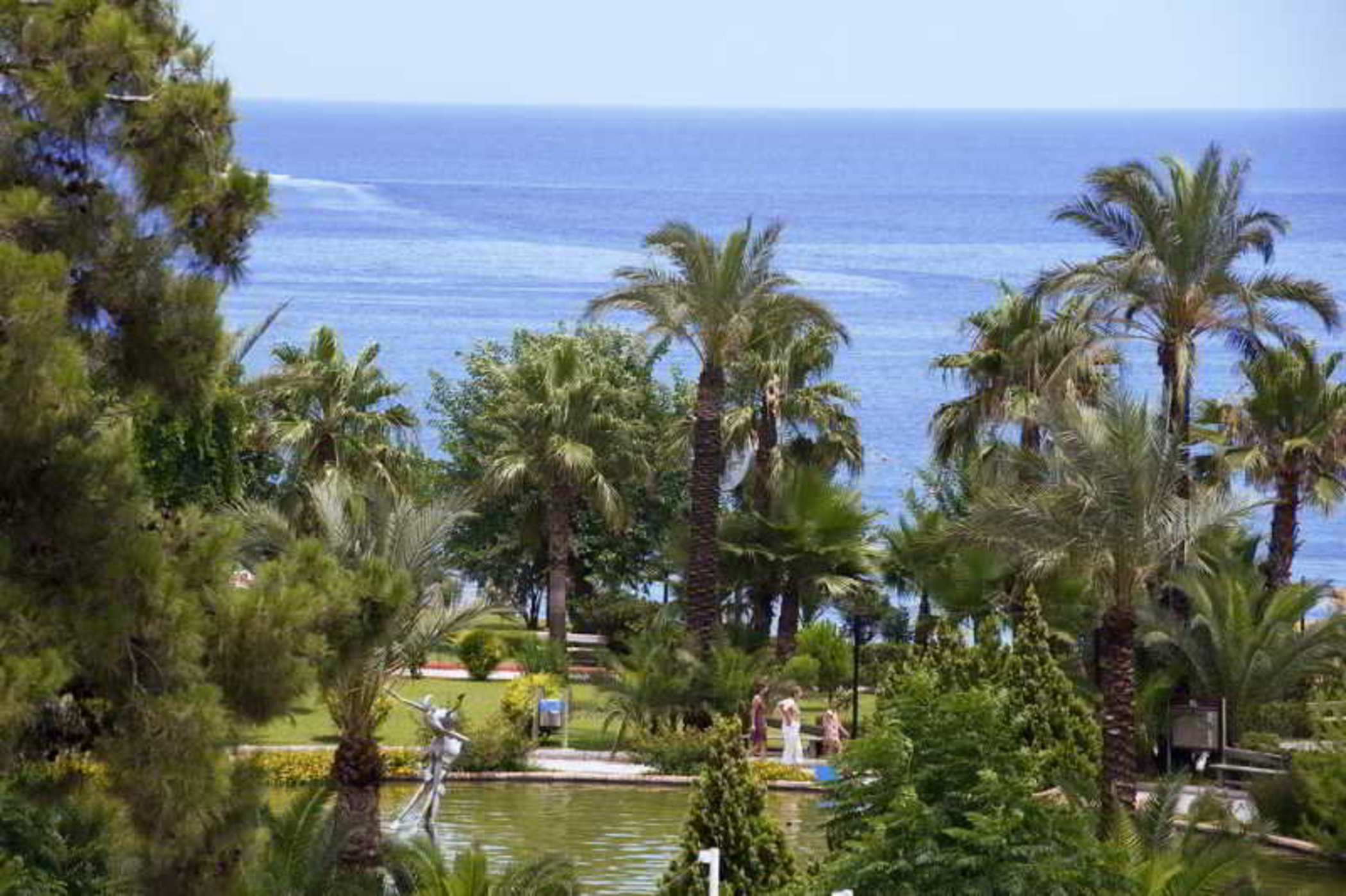 Crystal De Luxe Resort & Spa