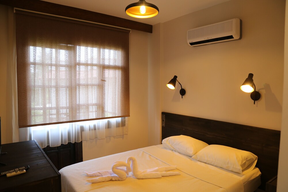 Derin Luxury Hotel
