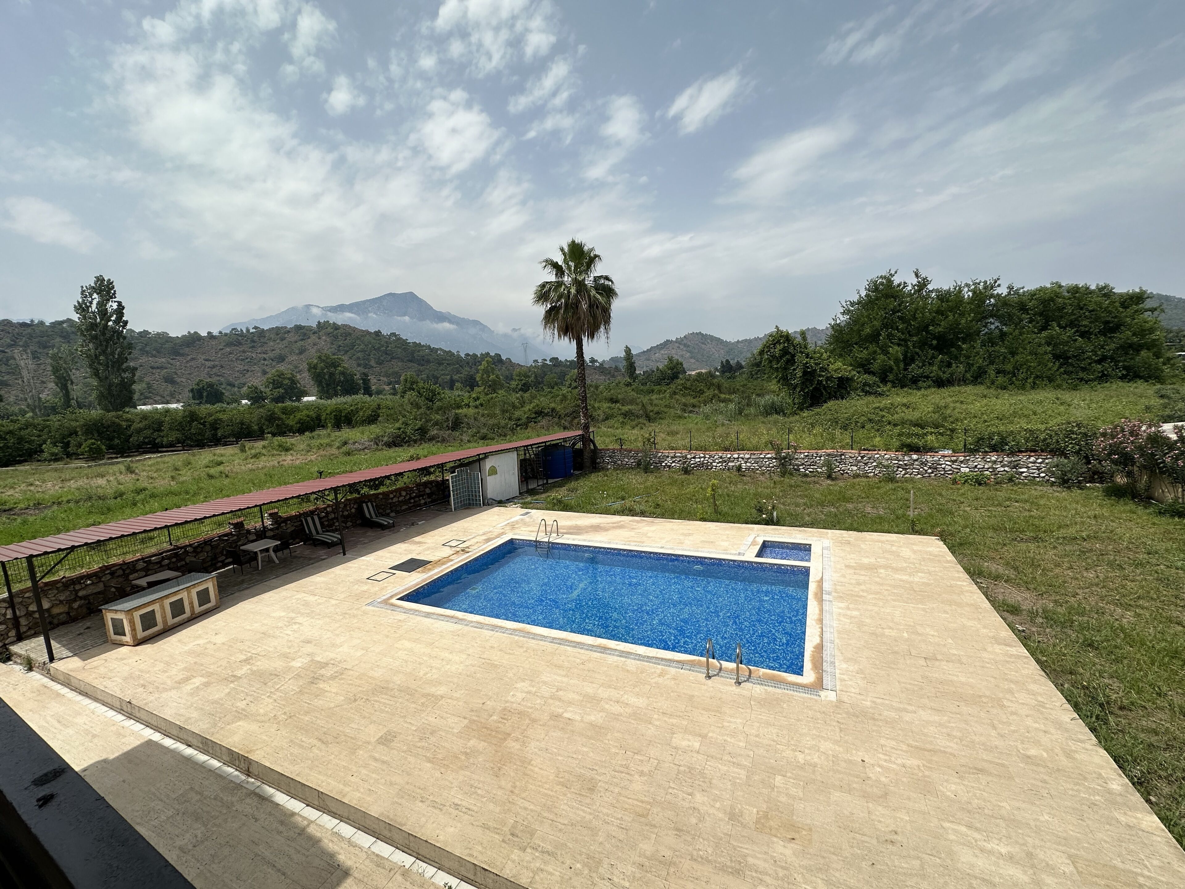 Evali Hotel