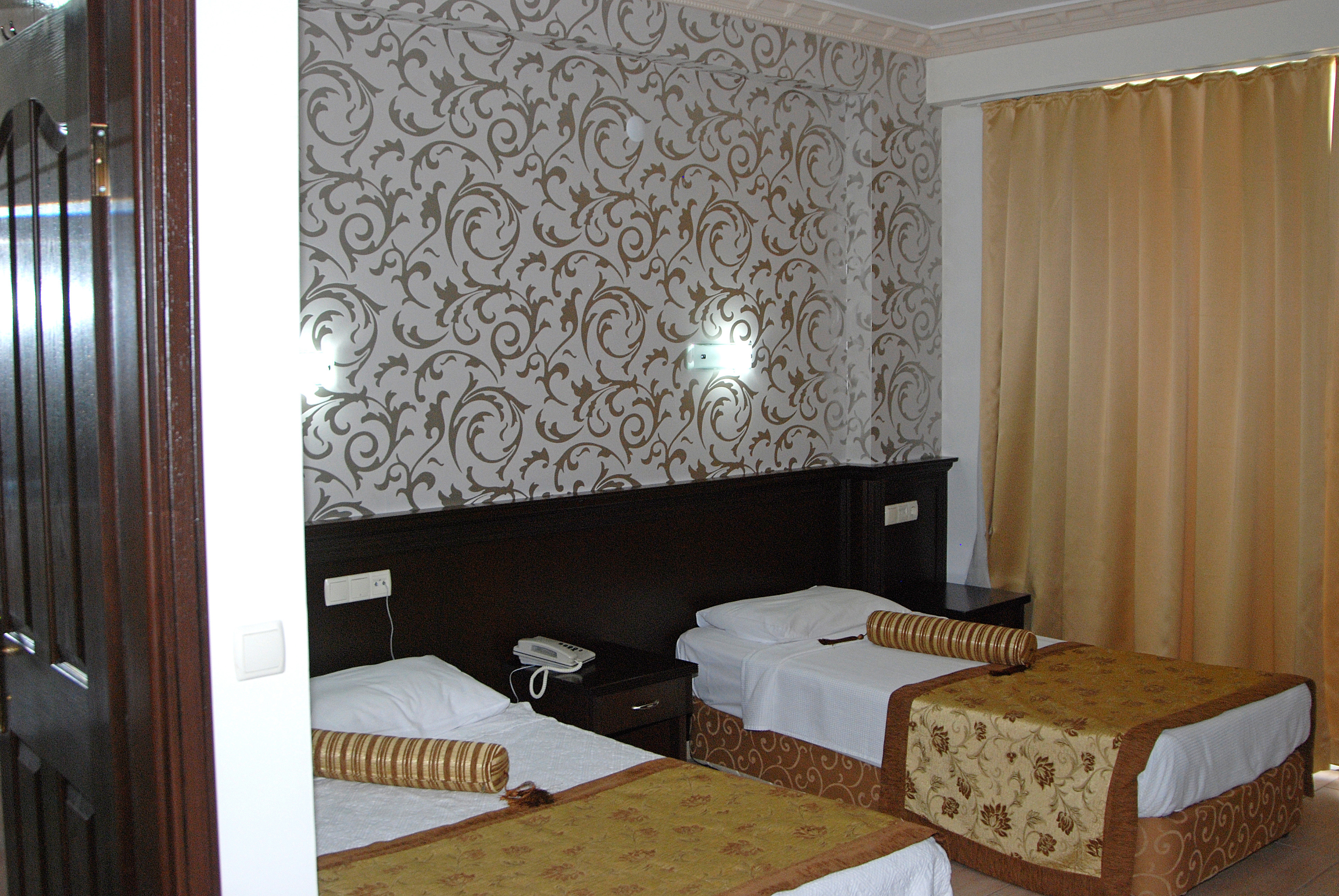 Elamir Grand Lukullus