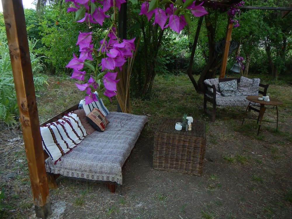 Kairos Bungalows