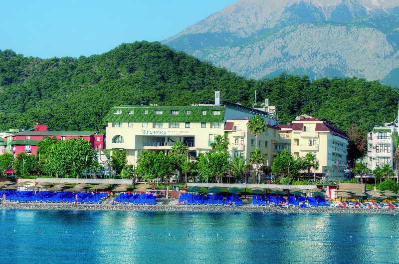 L'Ancora Beach