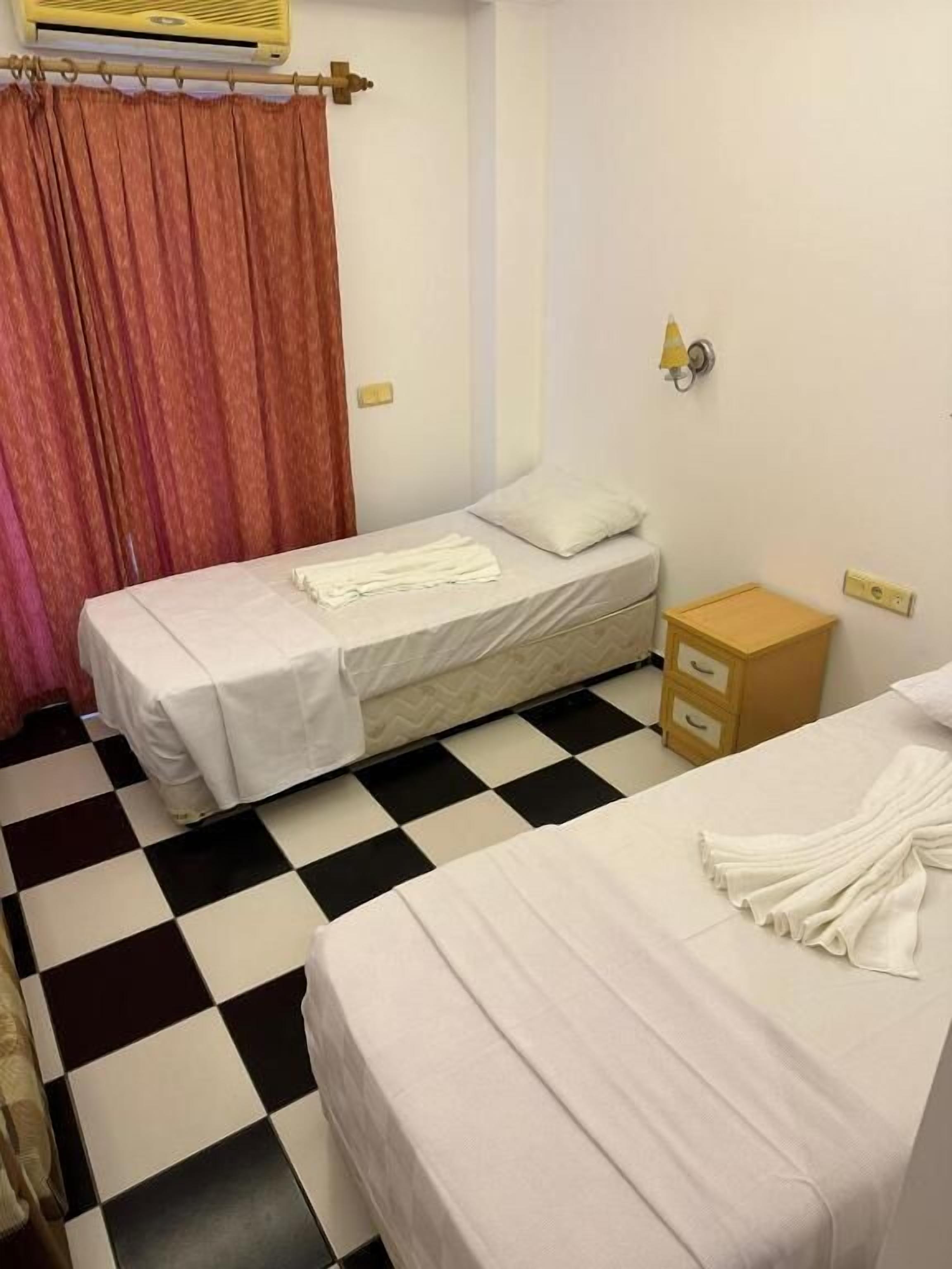 London House Hotel