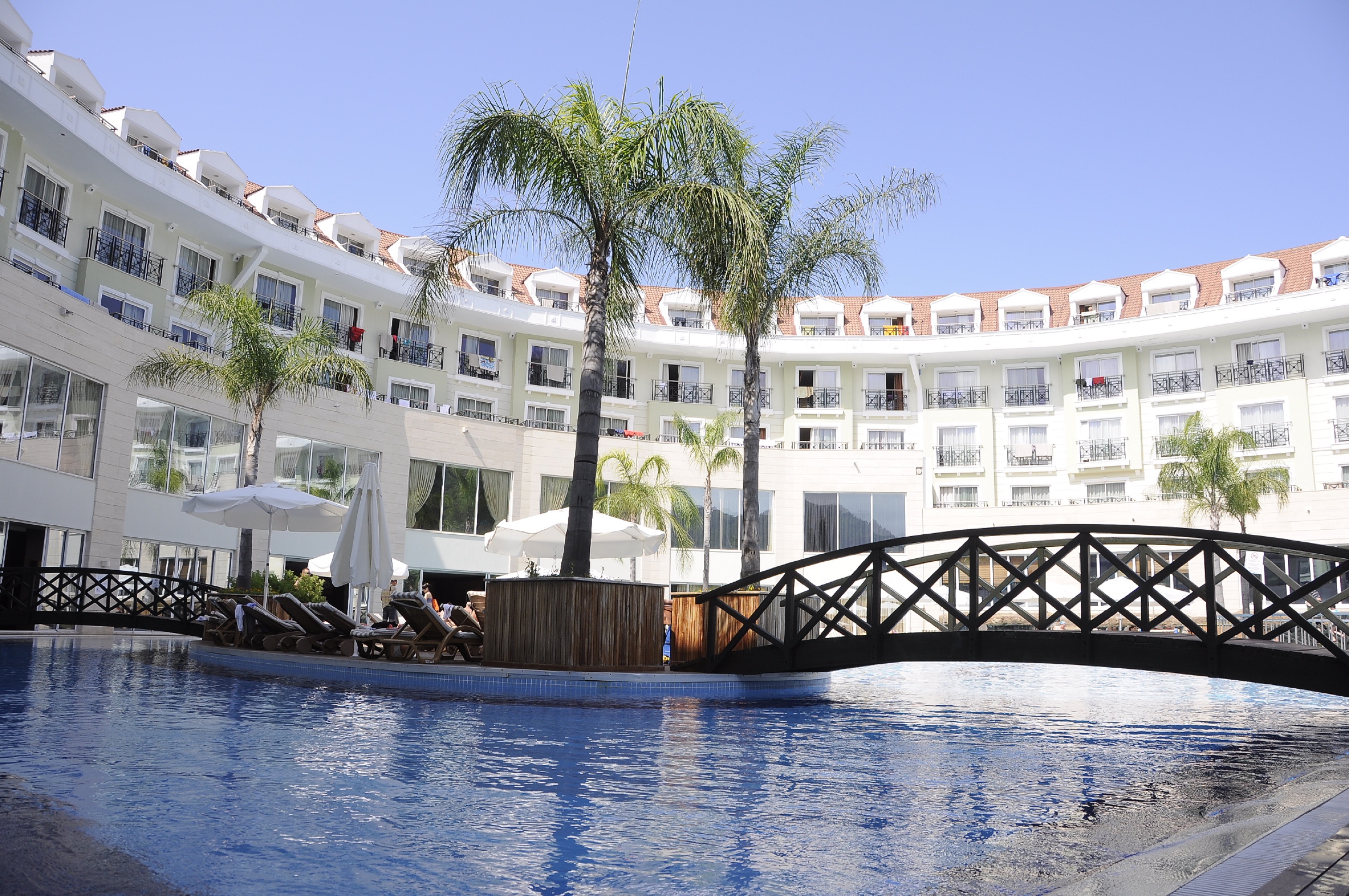 Meder Resort