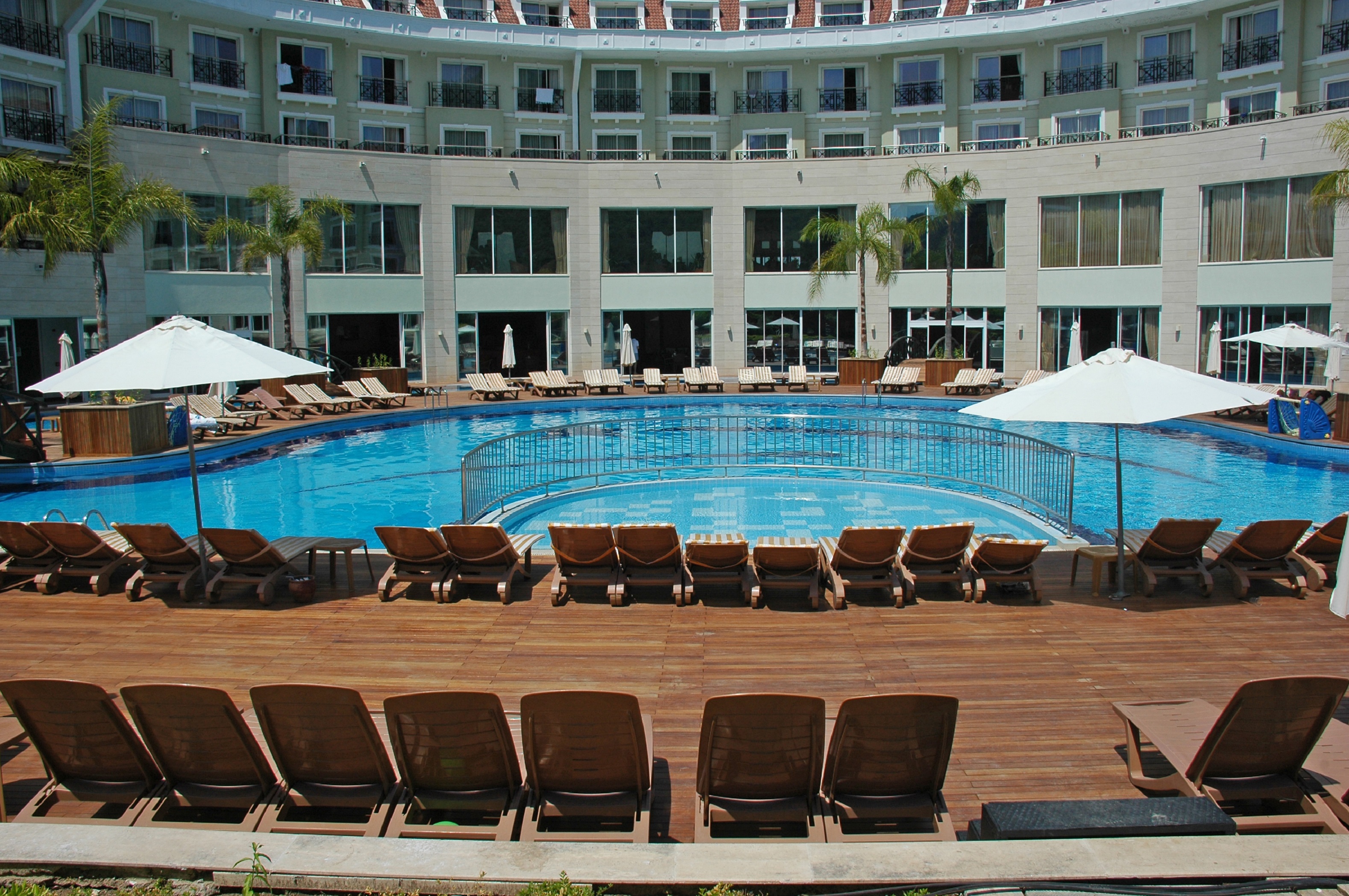 Meder Resort