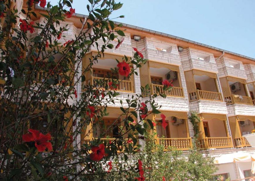 Mr. Crane Hotel