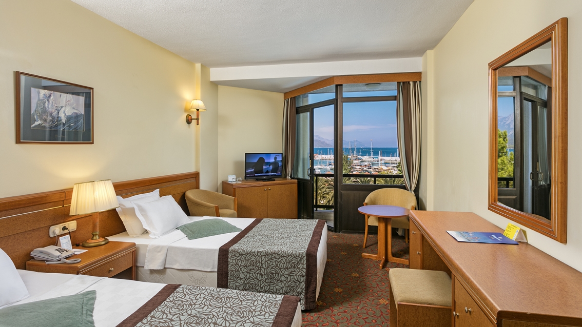 Özkaymak Marina Hotel