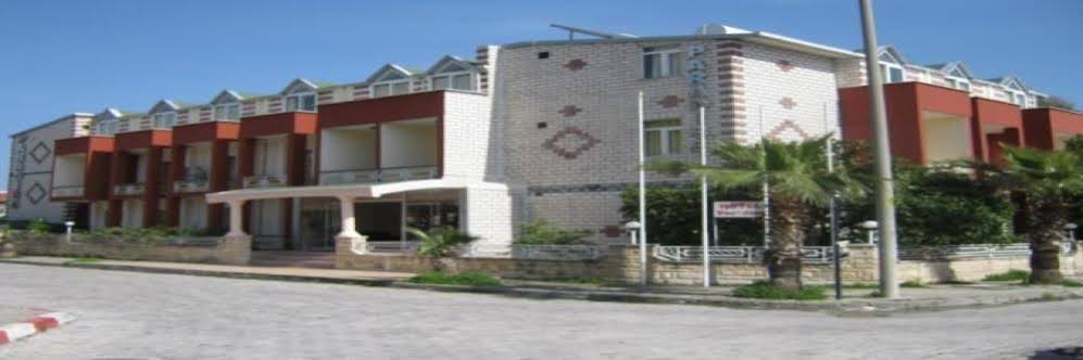 Paradise Hotel