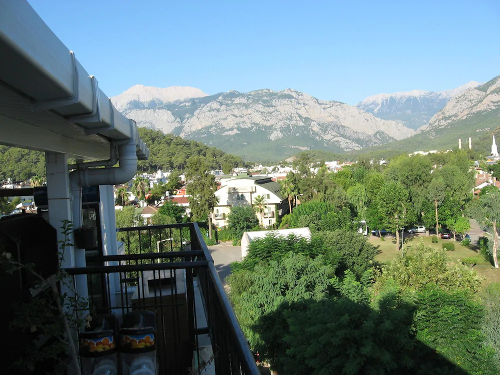 Romeo Beach Hotel