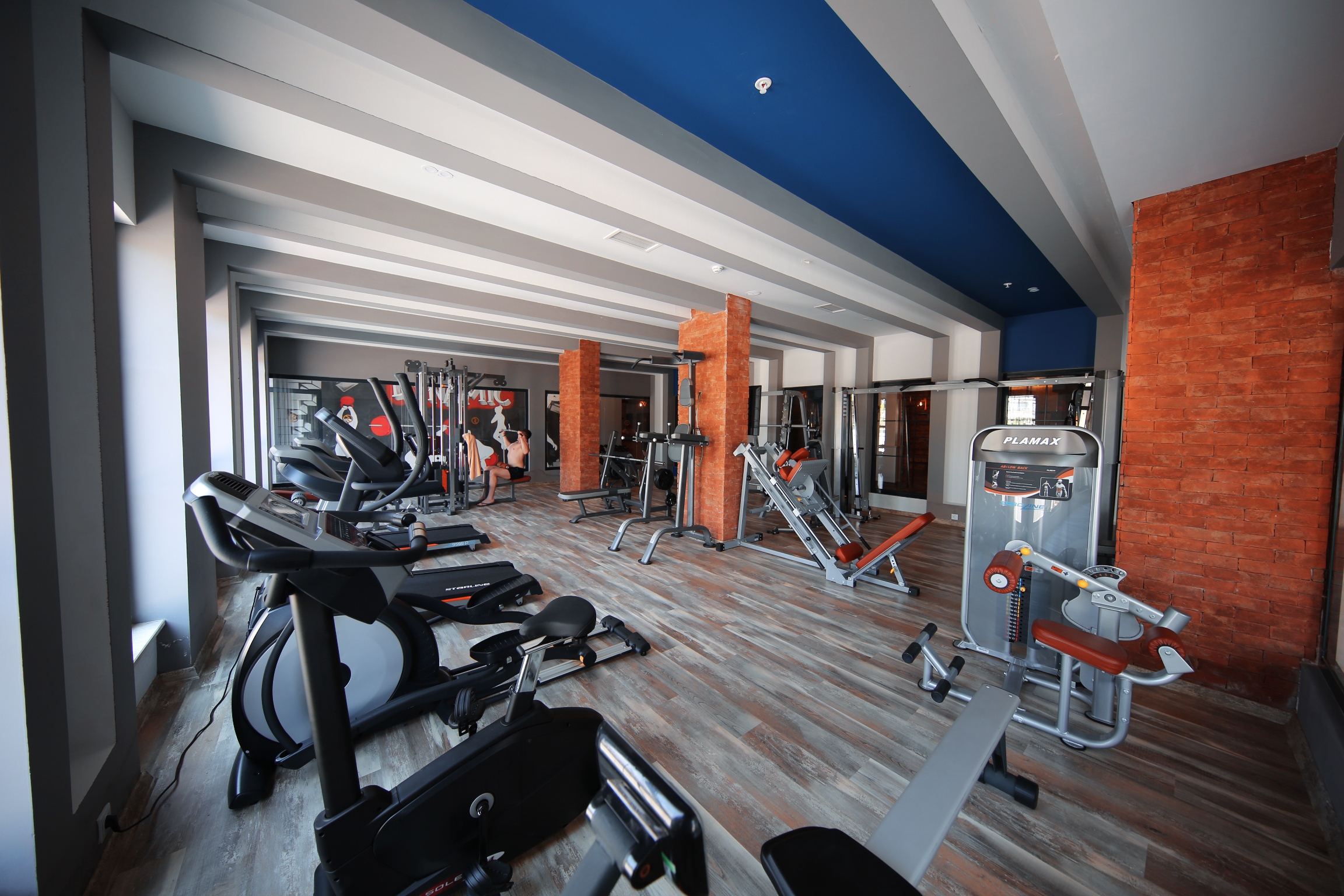 Sey Beach Hotel & Spa