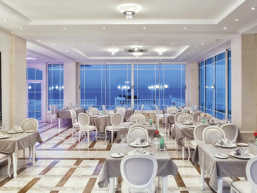 Dobedan World Palace Kemer