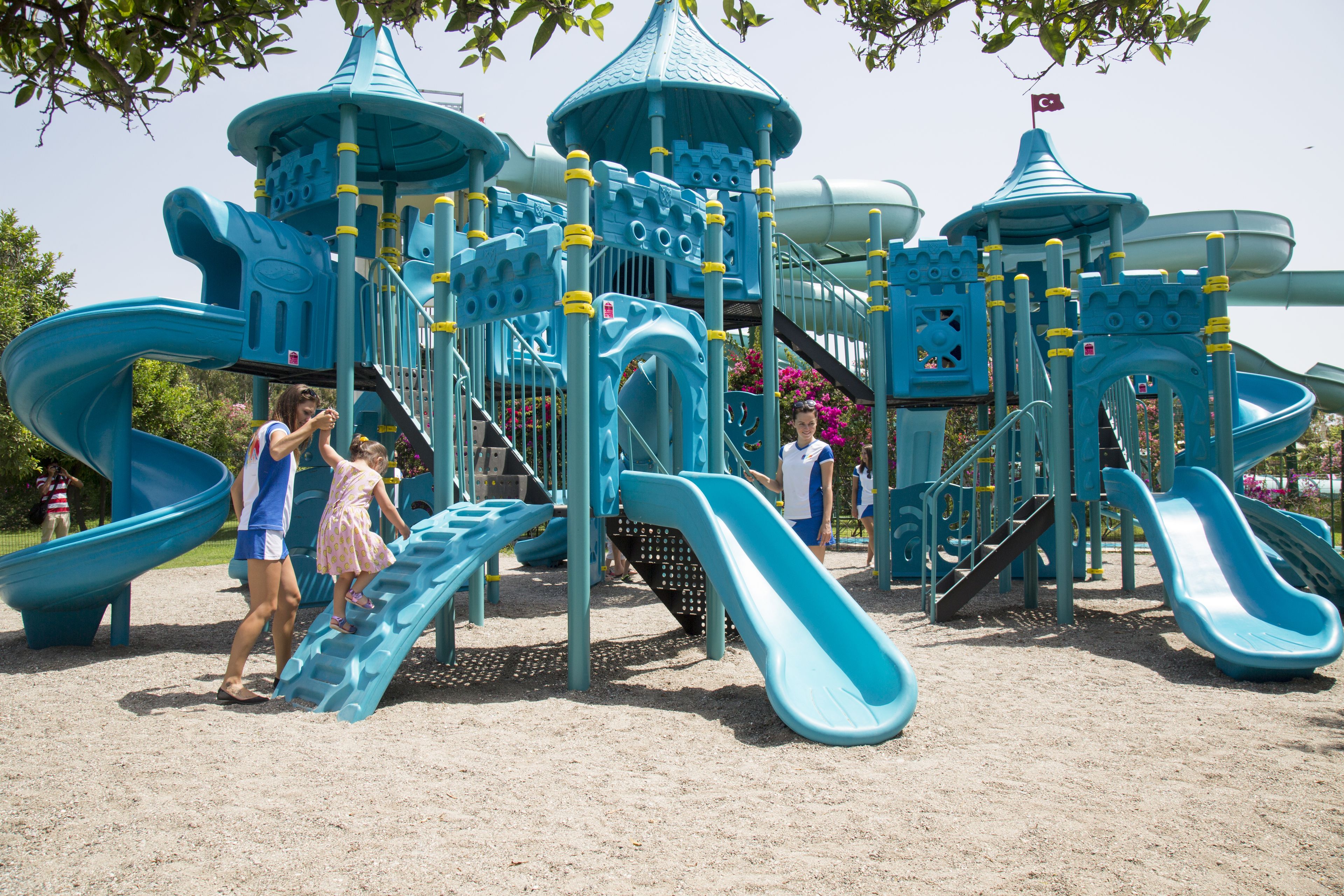 Daima Biz Hotel - Dolusu Aquapark Access