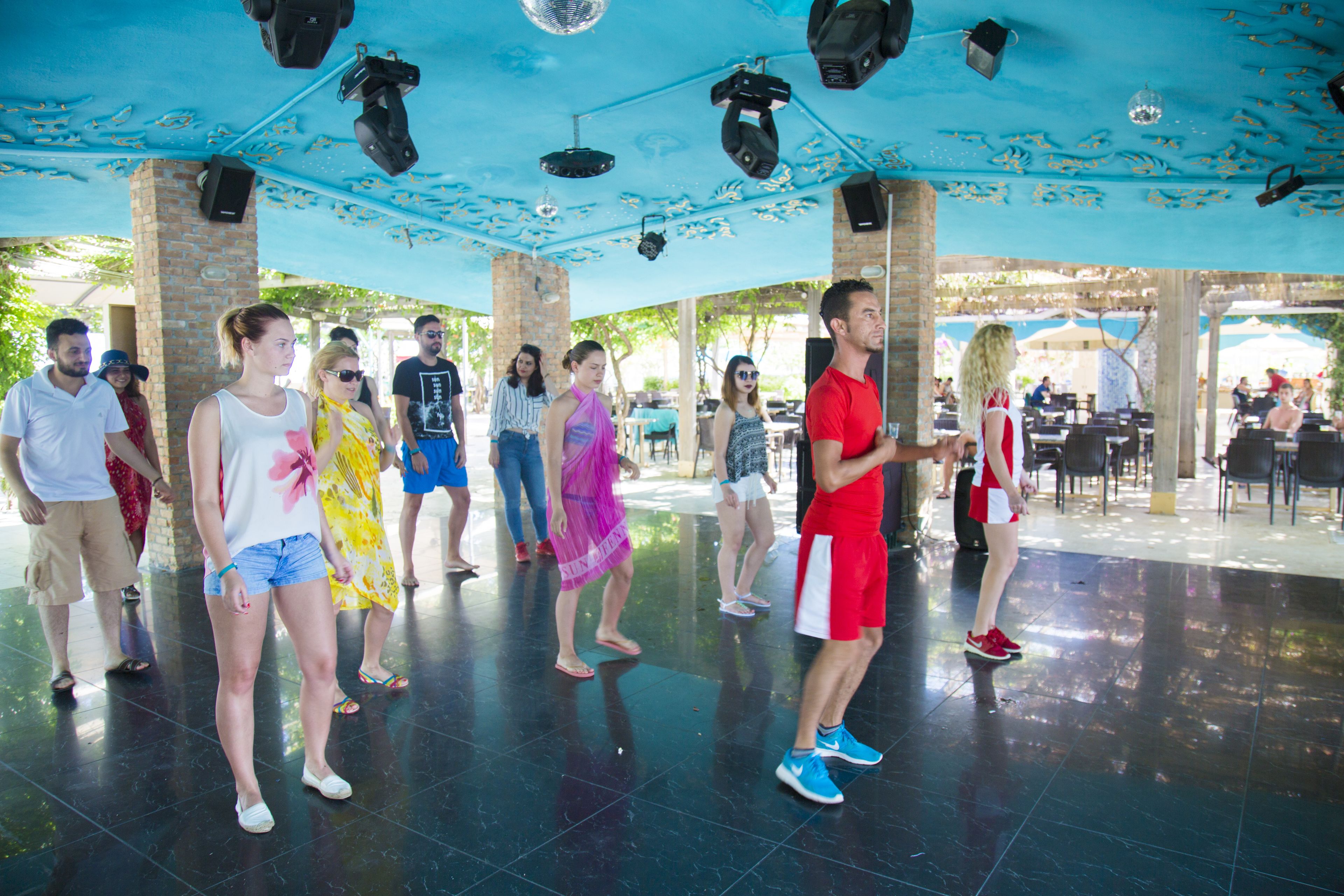 Daima Biz Hotel - Dolusu Aquapark Access