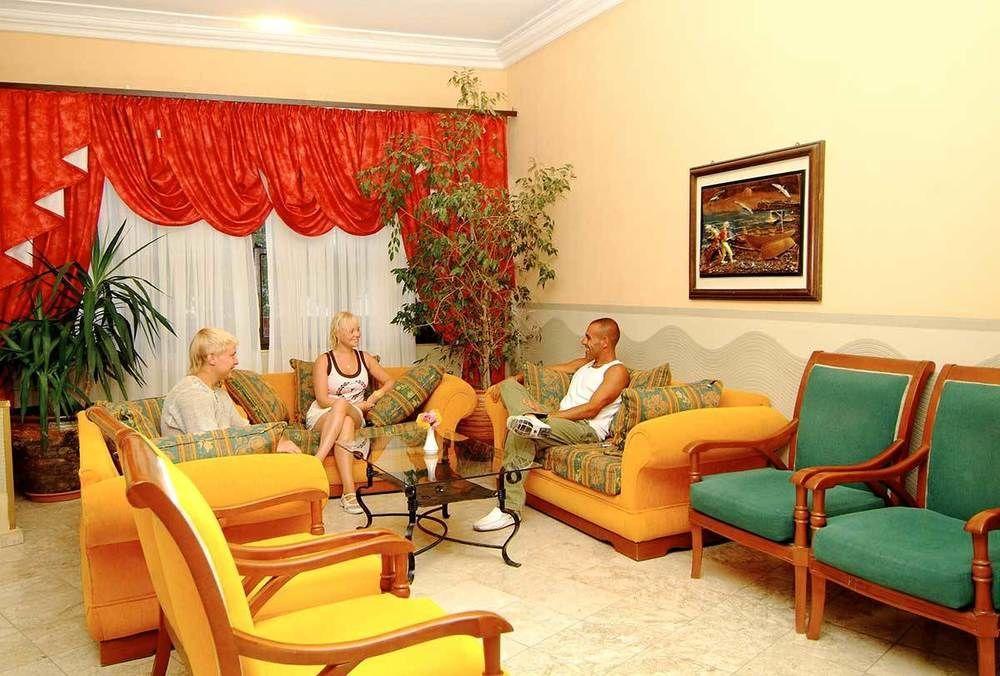 UK Hotels Kiris