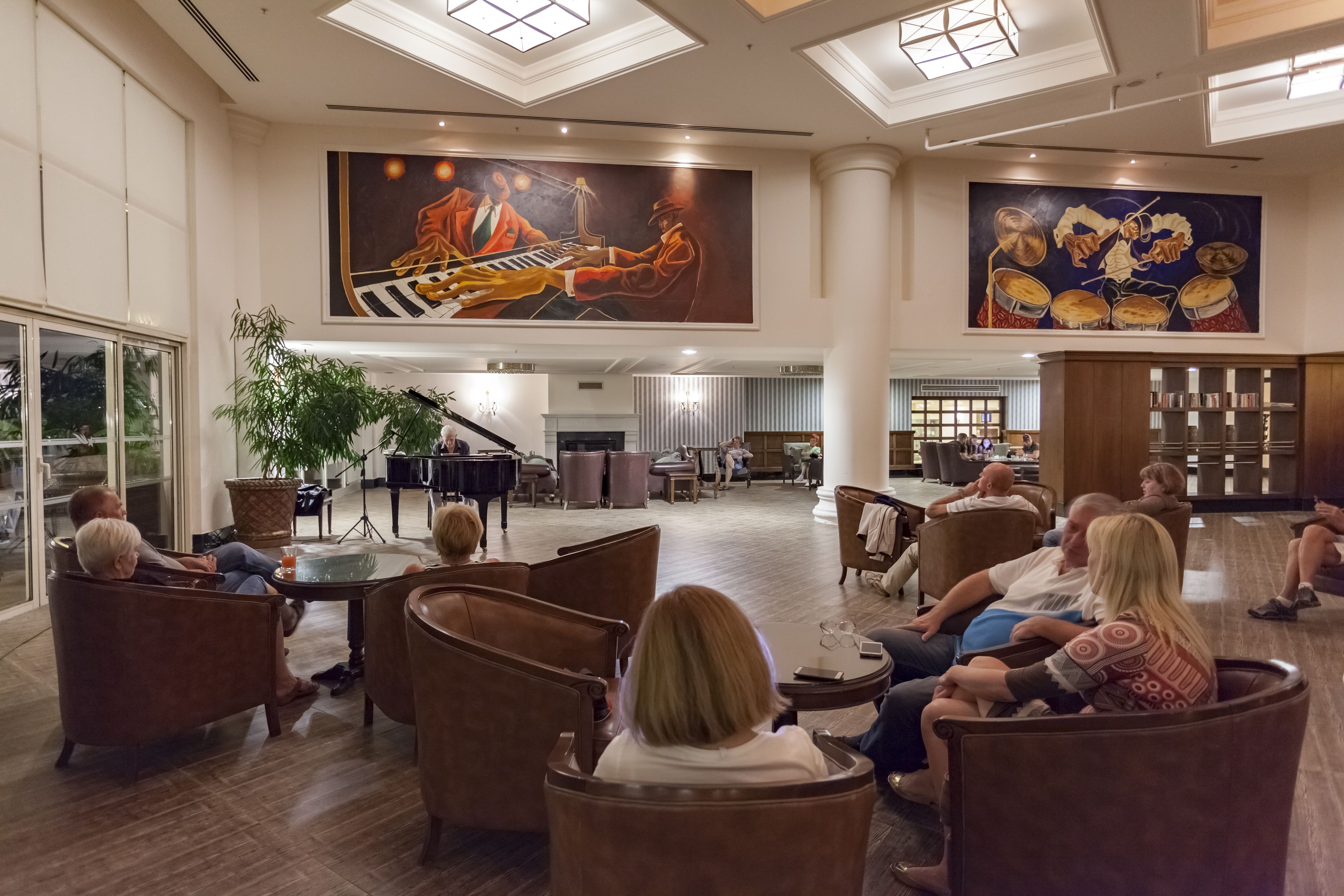 Starlight Resort Hotel