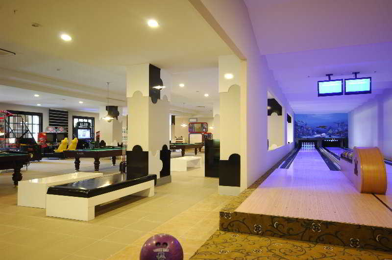Seaden Sea World Resort & Spa