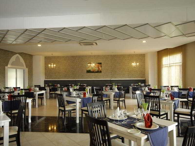 Seaden Sea World Resort & Spa