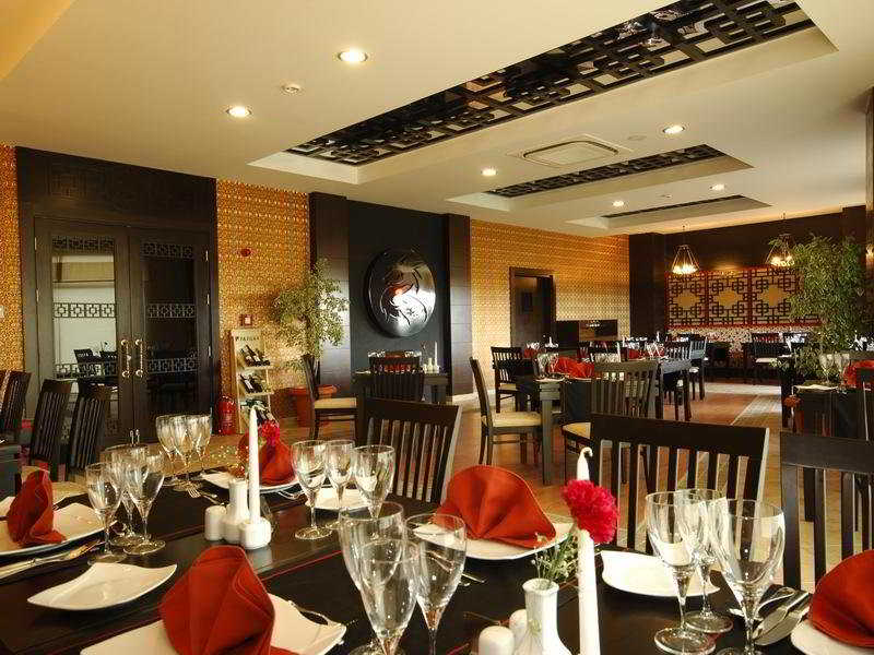 Seaden Sea World Resort & Spa