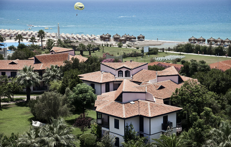 Sunrise Resort Hotel