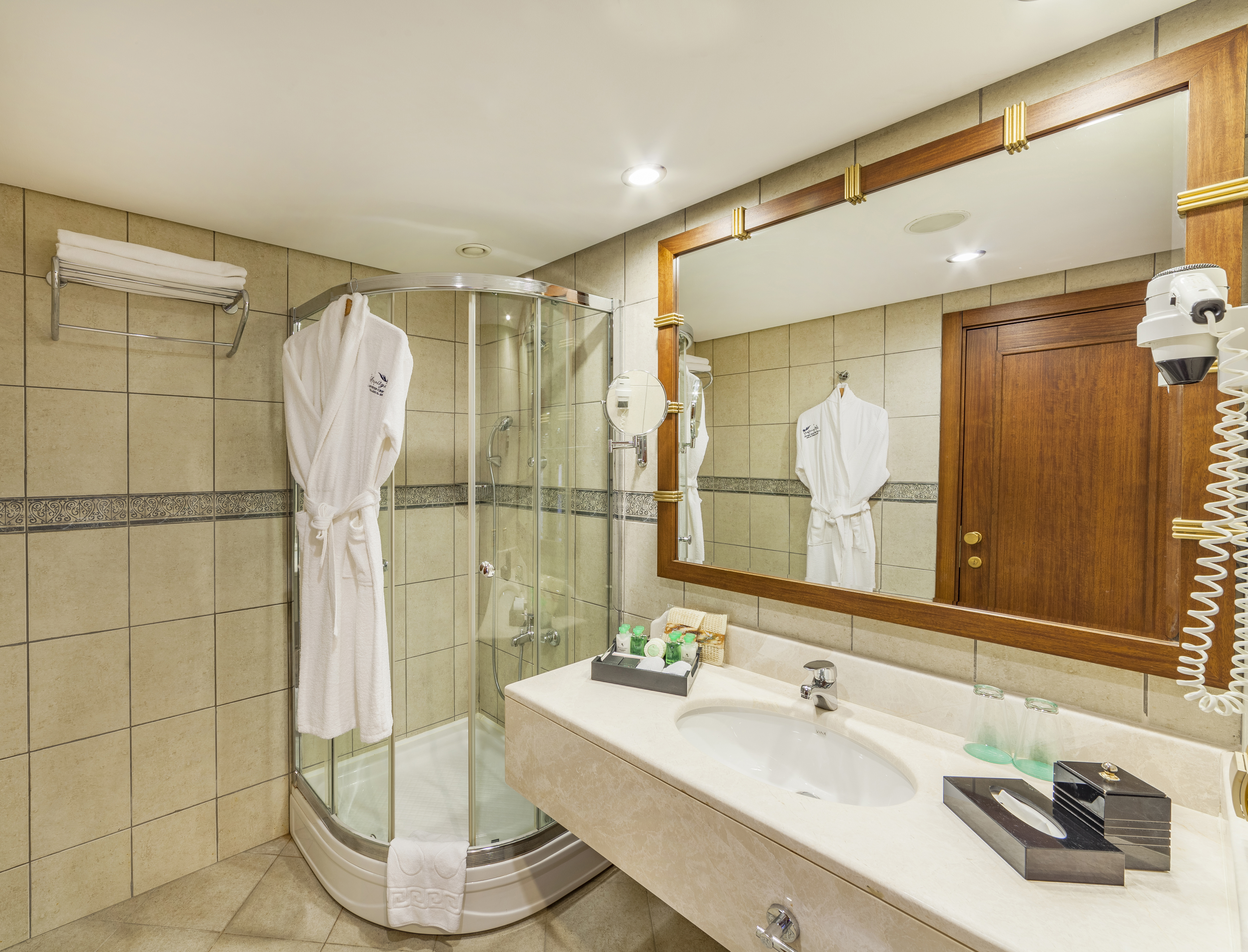 Sunrise Resort Hotel