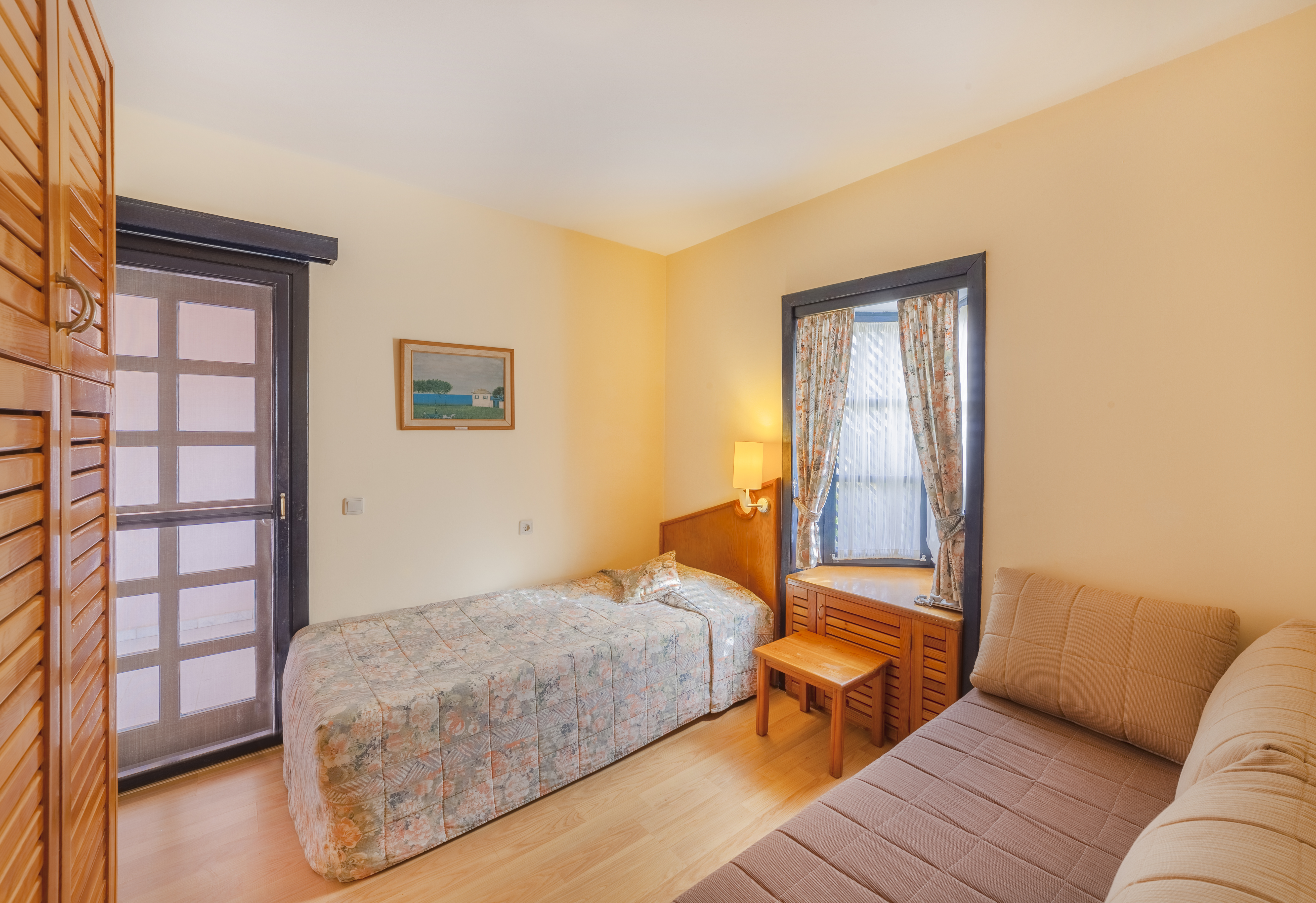 Sunrise Resort Hotel
