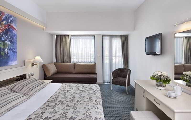 Sunrise Resort Hotel