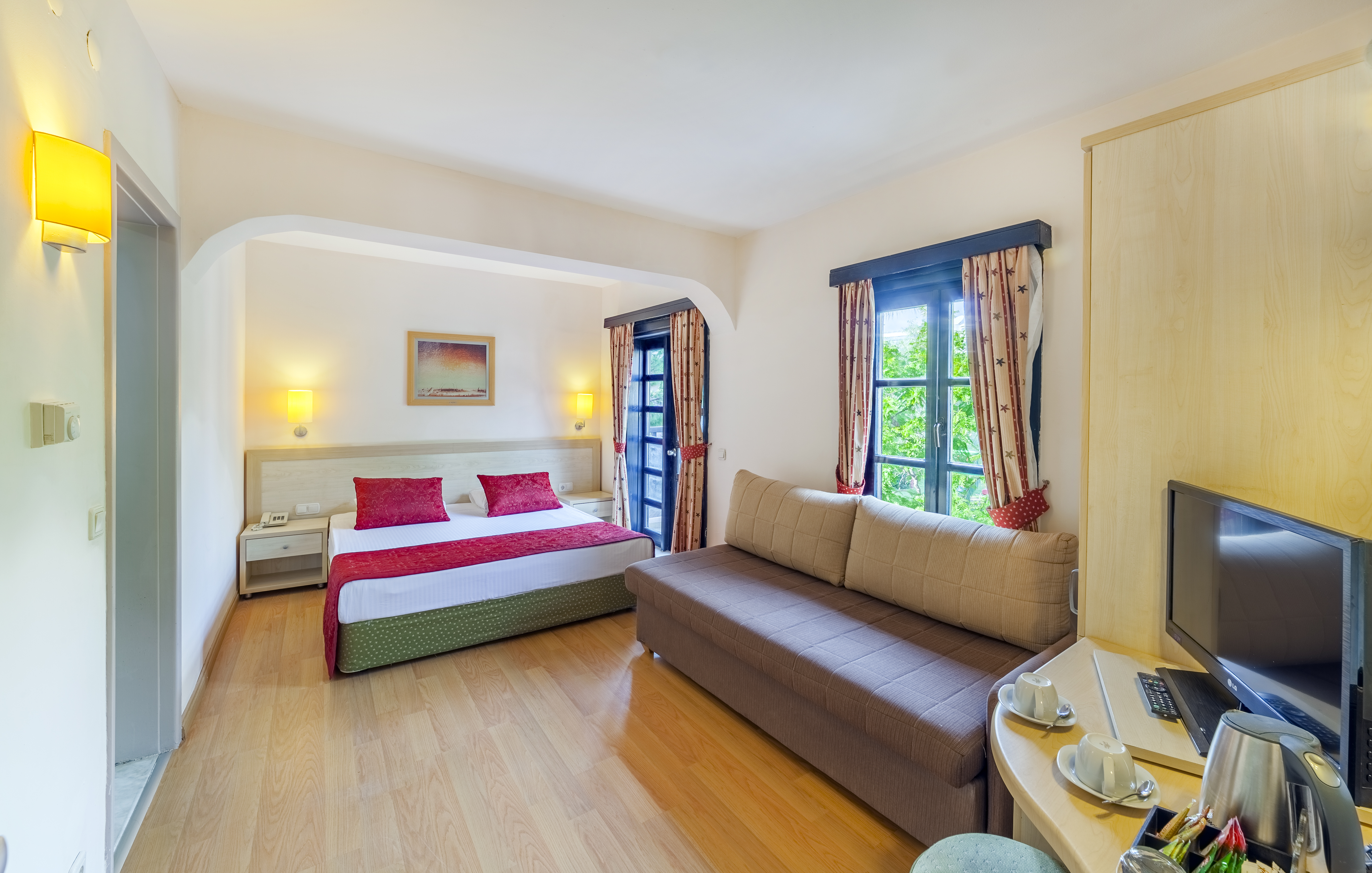 Sunrise Resort Hotel