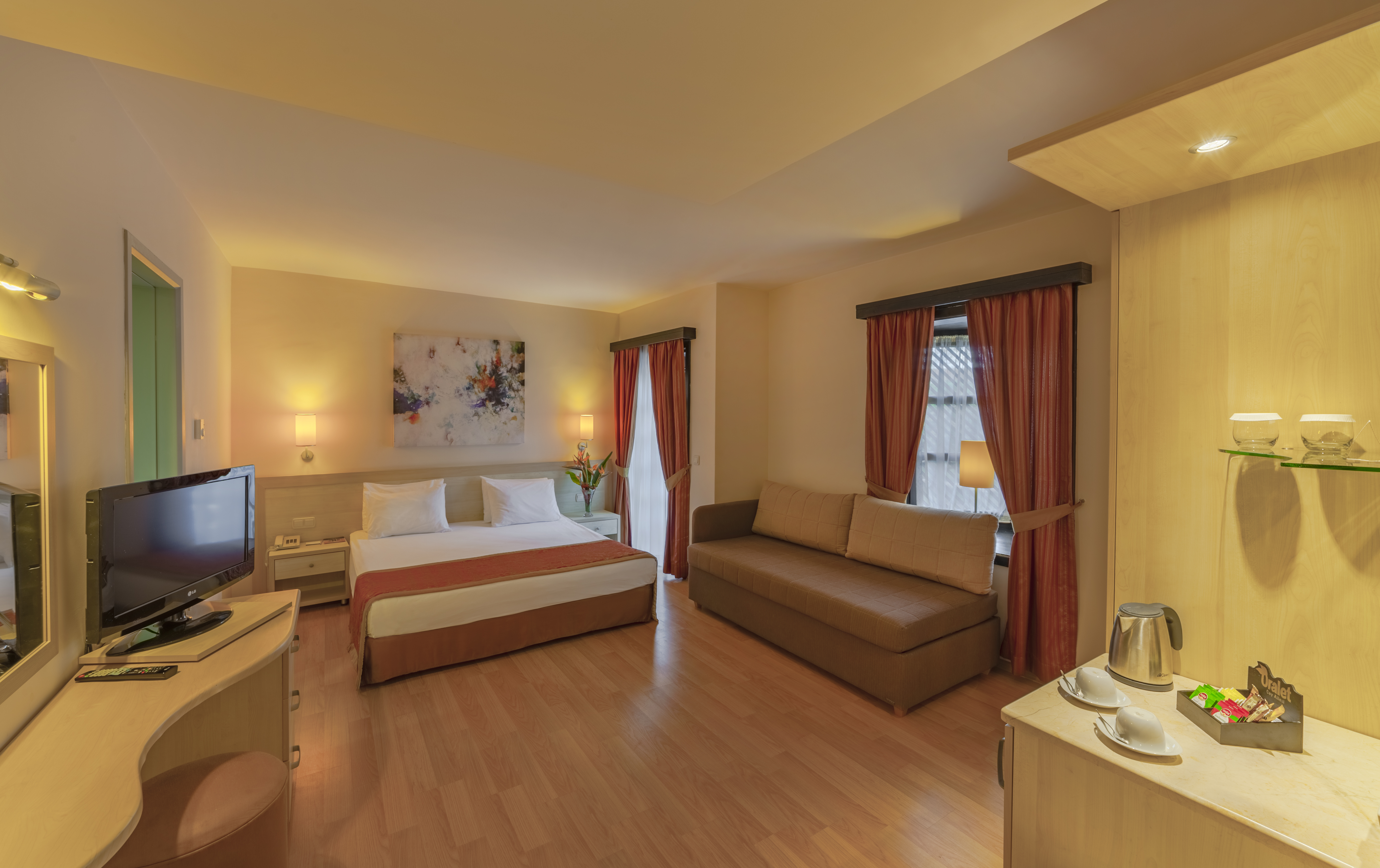 Sunrise Resort Hotel