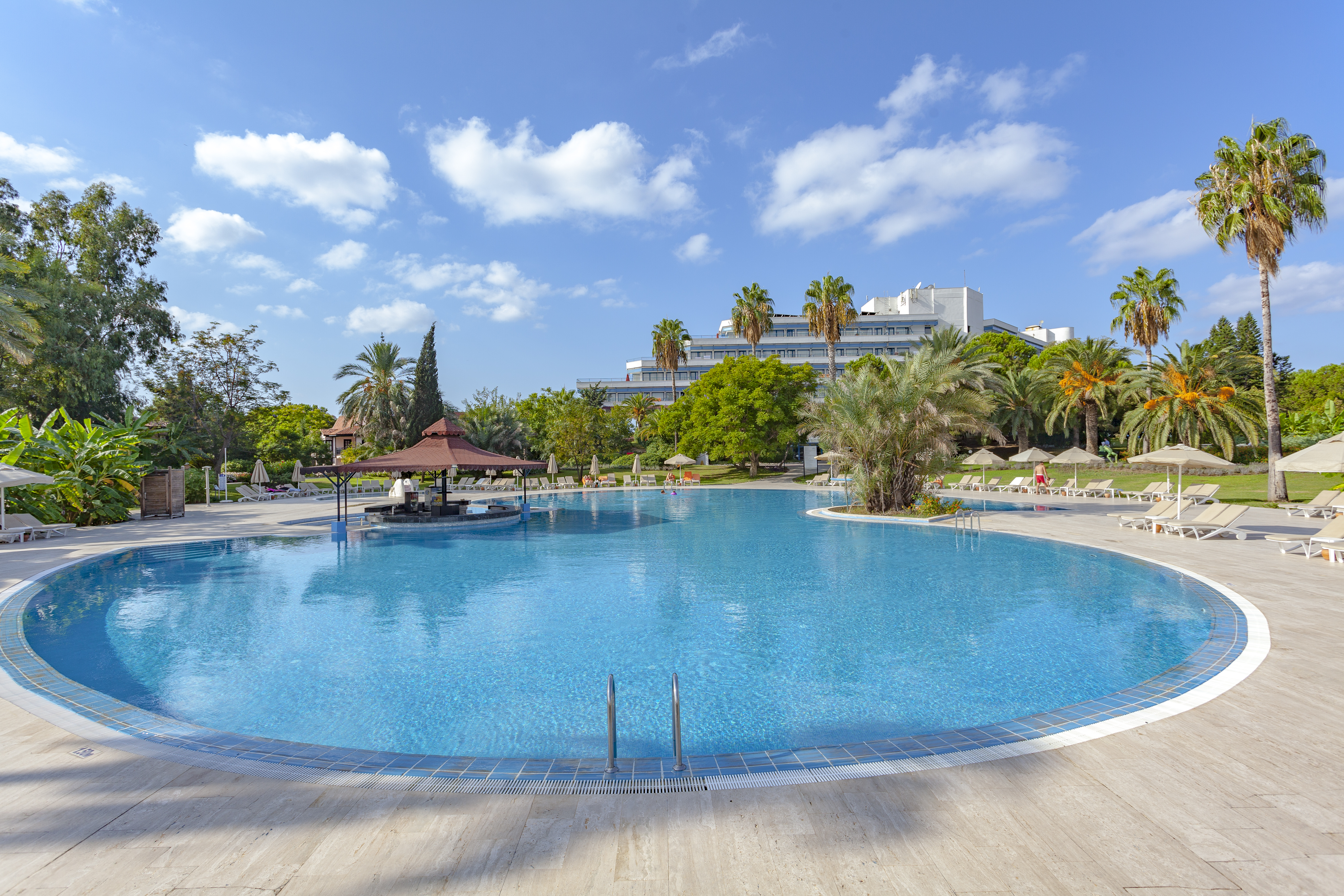 Sunrise Resort Hotel