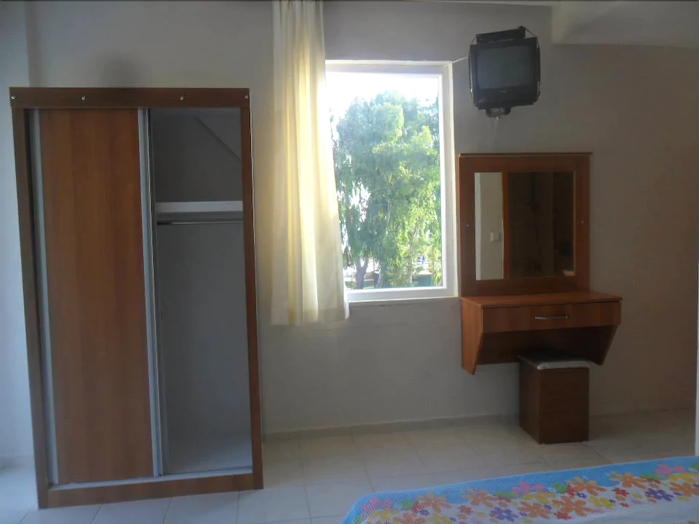 Önder Yildiz Hotel
