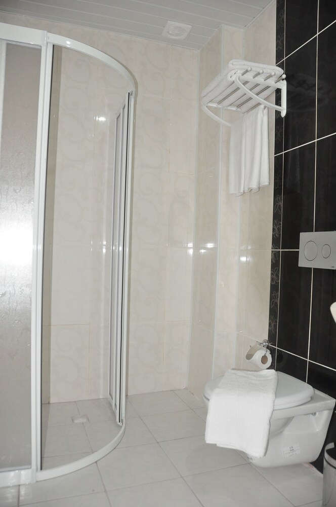 Önder Yildiz Hotel