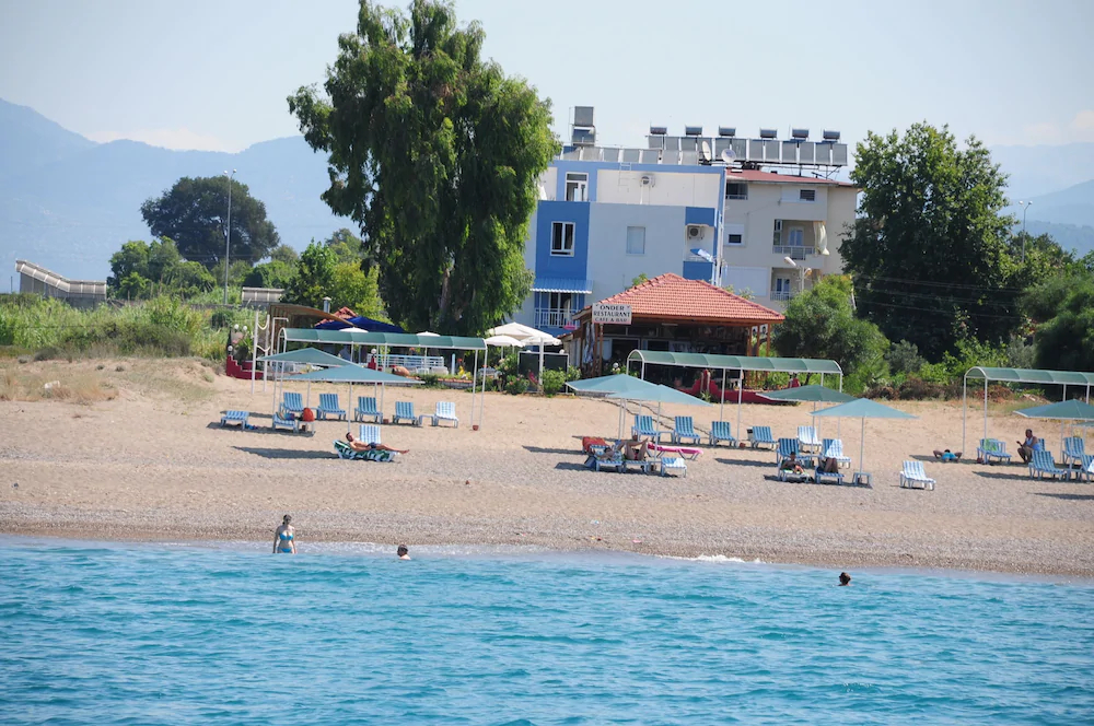 Önder Yildiz Hotel
