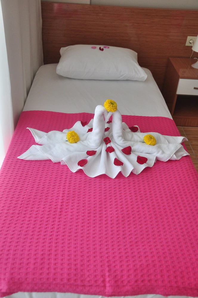 Önder Yildiz Hotel
