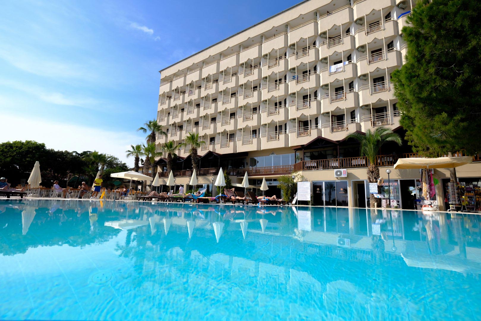 Anitas Beach Hotel
